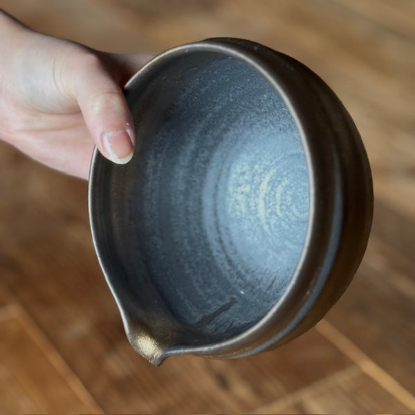 (新品)　信楽焼　抹茶茶碗　～銀細工～ 信楽焼 片口抹茶碗「金鱗」<オリジナル茶具>育てるシリーズ