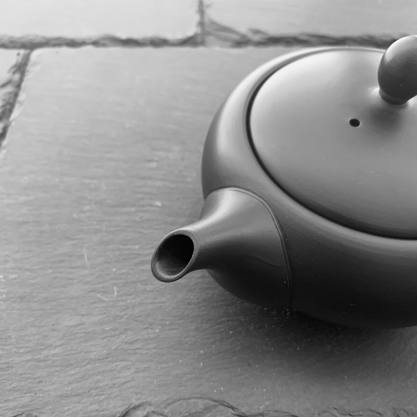 ミシャコシャ急須 育てる急須 黒燻し<オリジナル茶具> – MARUYASU TEA